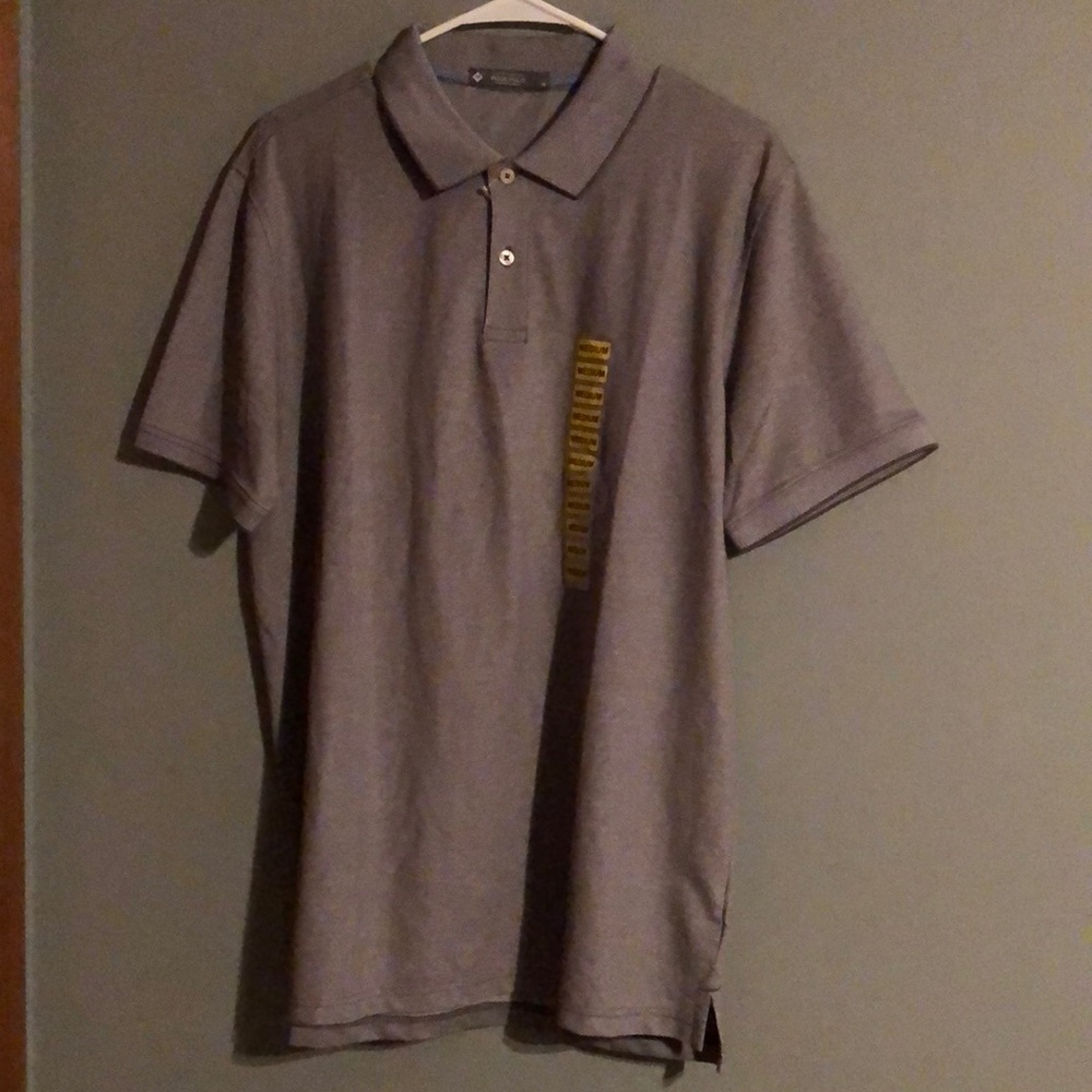 BRAND NEW MEN’S POLO SHIRT SIZE MEDIUM! NEW WITH TAGS ON IT! - Picture 1 of 2